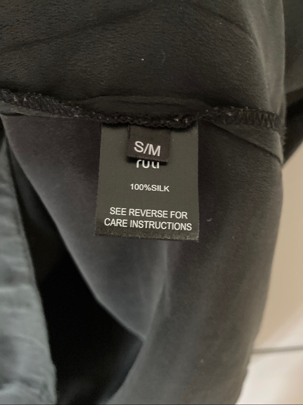 Ruti All Day Washable Black Silk Top - Picture 5 of 8